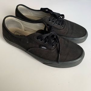 Vans Low All Black Colorway Gum Bottom Used Size 8